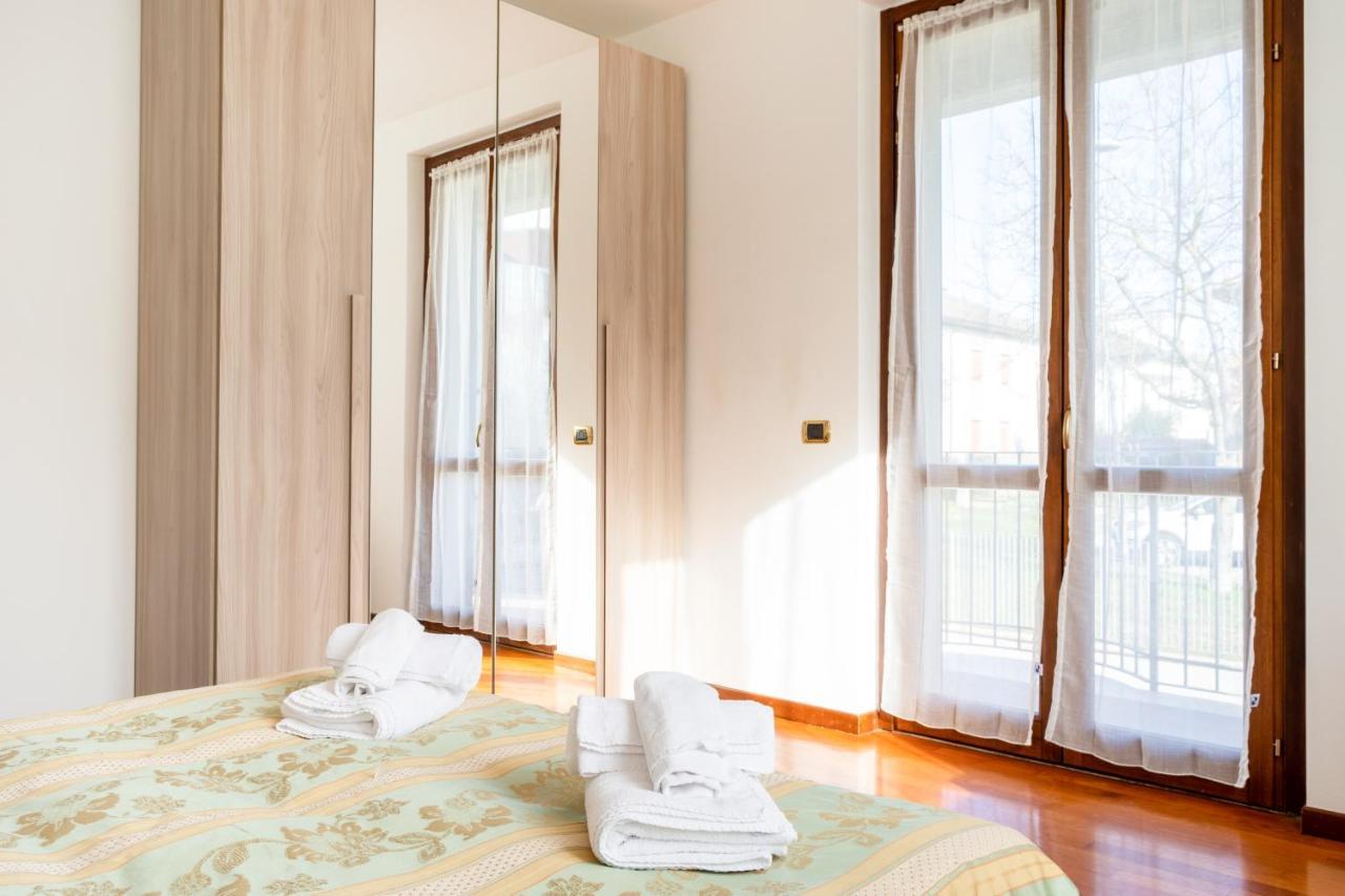 Casa Del Giardino Bright Apartment Бастия Умбра Екстериор снимка